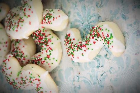 recipe-classic-anisette-cookies-italian-sons-and image