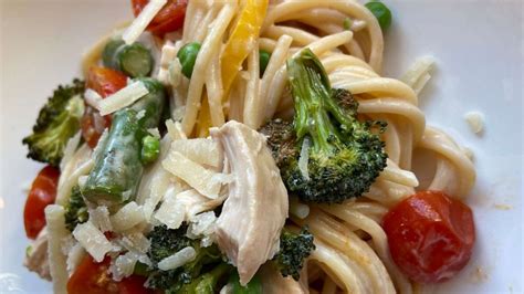 how-to-make-a-simple-chicken-and-vegetable-pasta-with image