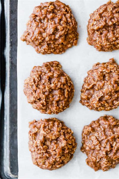no-bake-chocolate-peanut-butter-and-oatmeal-cookies image