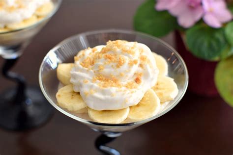 deconstructed-banana-cream-pie-parfaits-quick-easy image