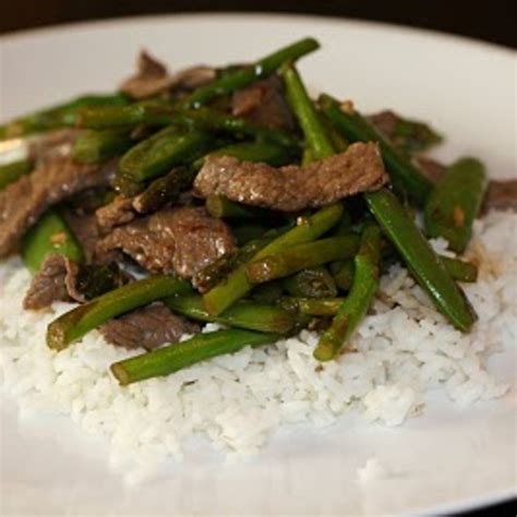 beef-snap-pea-and-asparagus-stir-fry-bigoven image