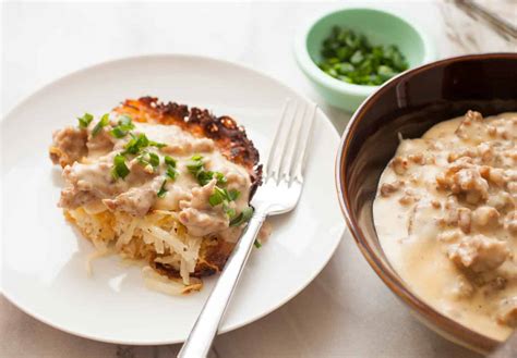 potato-casserole-with-sausage-gravy-macheesmo image