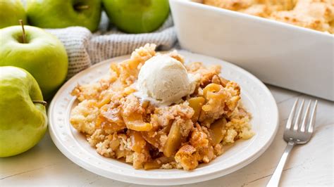 old-fashioned-apple-cobbler-the-stay-at-home-chef image