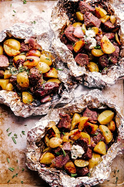 garlic-butter-steak-and-potato-foil-packets-the-food-cafe image