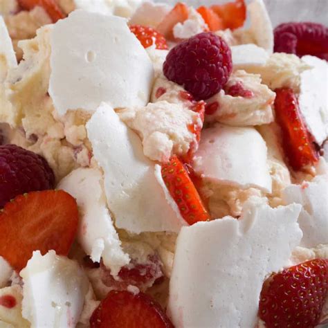 vegan-strawberry-and-raspberry-eton-mess-frifran image
