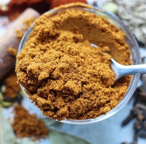 moms-ceylon-curry-powder-freshly-ground-spices image
