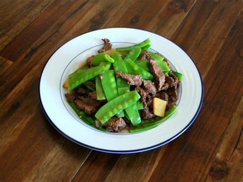 how-to-make-stir-fried-beef-with-snow-peas-chinese image