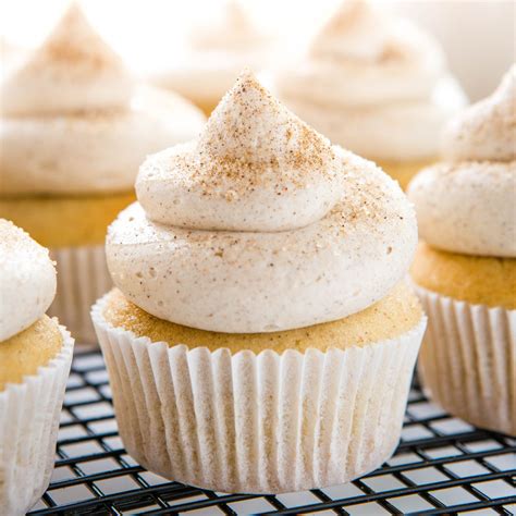 chai-spice-cupcakes-with-cinnamon-frosting-the image