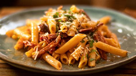 crispy-salami-and-olive-tomato-pasta-recipe30 image