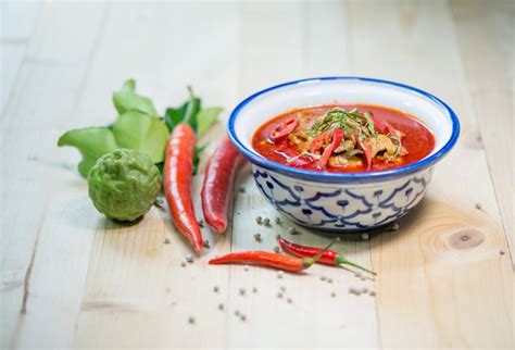 how-to-reduce-the-hotness-of-a-chili-sauce-livestrong image