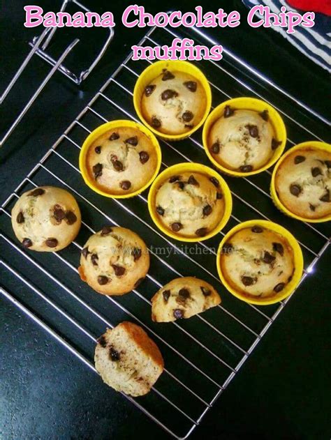 banana-chocolate-chip-muffins-how-to-make-eggless image