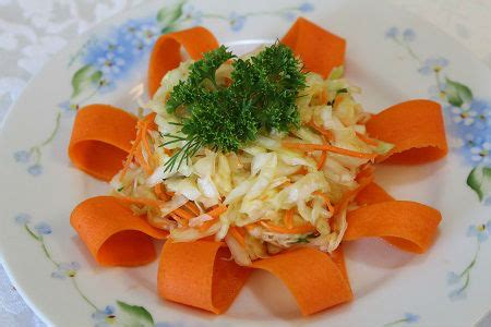 7-easy-and-cute-carrot-garnish-ideas-gala-in-the image