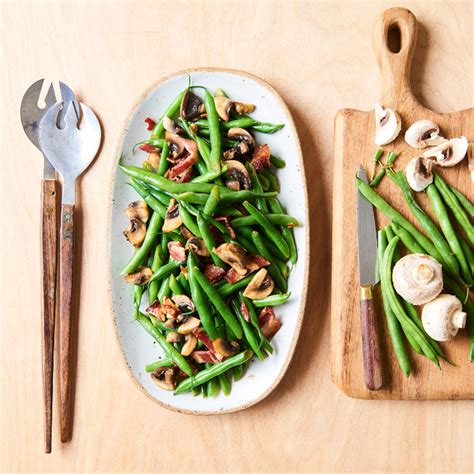 green-beans-with-mushrooms-and-bacon-instant-pot image