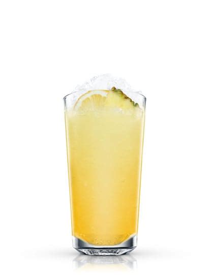 pineapple-cooler-recipe-absolut-drinks image