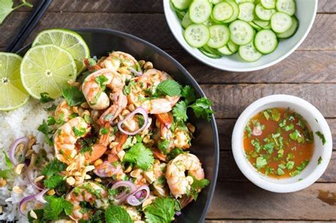 quick-spicy-thai-shrimp-salad-nerds-with-knives image
