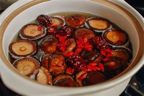 chinese-chicken-mushroom-soup-the-woks-of-life image