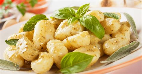 17-best-sauces-for-gnocchi-to-try-tonight-insanely-good image