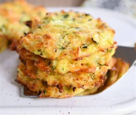 baked-cheesy-zucchini-bites-recipes-fiber image