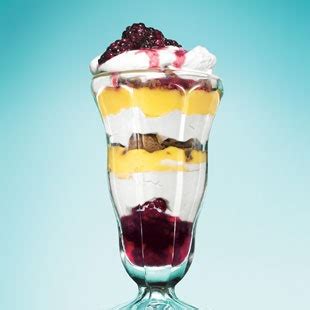 blackberry-lemon-and-gingersnap-cheesecake-pudding image