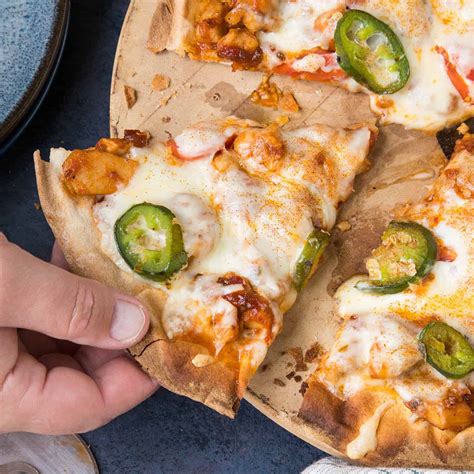 bbq-chicken-pizza-recipe-chili-pepper-madness image