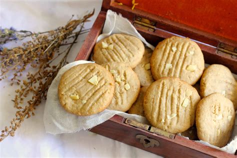 chai-spiced-almond-cookies-recipe-fun-food-frolic image