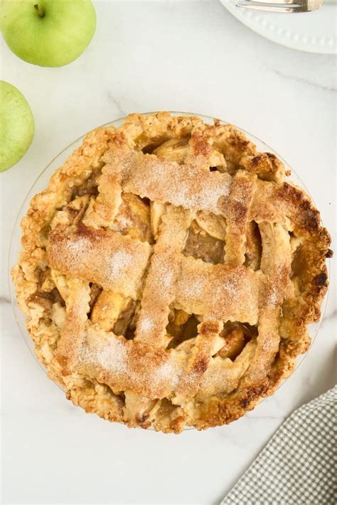 cinnamon-sugar-peach-apple-pie-hearts-content image