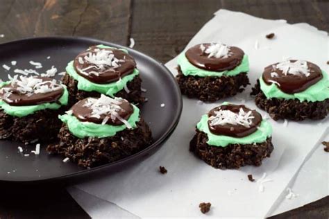 mint-chocolate-no-bake-cookies-small-batch-zona image