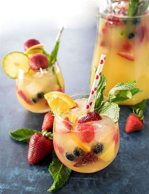fizzy-pineapple-punch-the-chunky-chef image