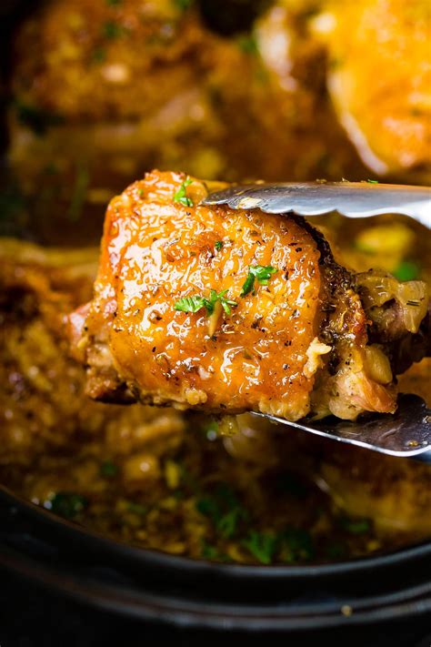 garlicky-slow-cooker-chicken-recipe-super-easy-oh image