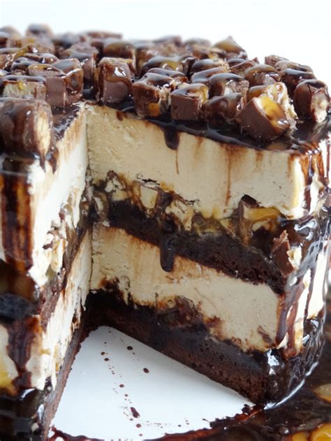 snickers-peanut-butter-brownie-ice-cream-cake-eat image
