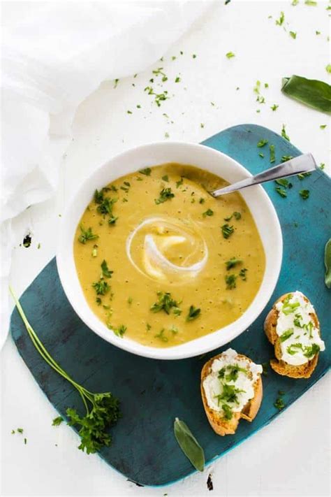 healthy-butternut-squash-soup-with-quinoa-vegetarian image