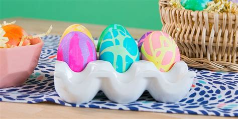 how-to-dye-easter-eggs-with-food-coloring-and-vinegar image