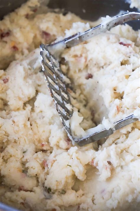 the-best-bacon-cream-cheese-mashed-potatoes-this-is image