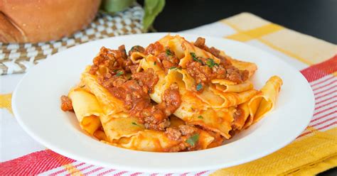 pappardelle-bolognese-pappardelle-alla-bolognese image