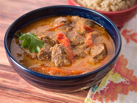 pressure-cooker-thai-red-beef-curry-dadcooksdinner image