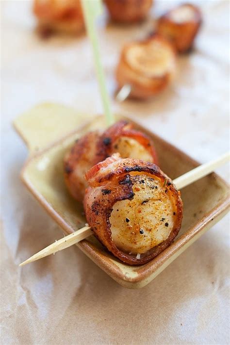 bacon-wrapped-scallops-cooked-in-10-minutes image