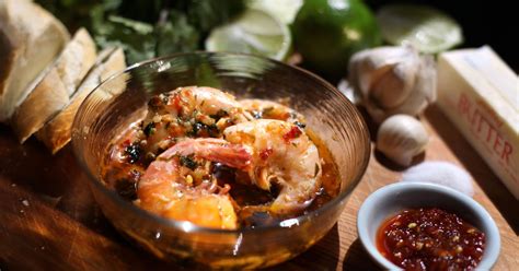shrimp-soaks-in-buttery-sambal-sauce-detroit-free image