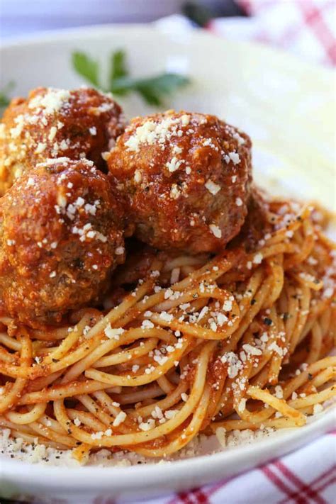 slow-cooker-meatballs-and-sauce-mantitlement image