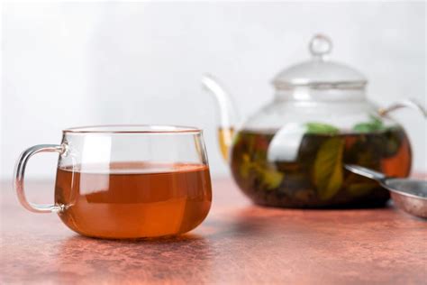 moroccan-mint-tea-recipe-atay-bi-nana-the-spruce image