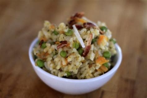 baked-risotto-with-bacon-and-peas-foodlets image