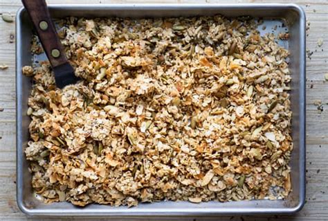 easy-homemade-granola-recipe-the-kitchen-girl image