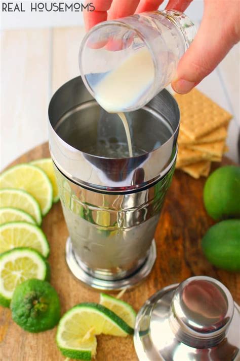 key-lime-pie-cocktail-real-housemoms image