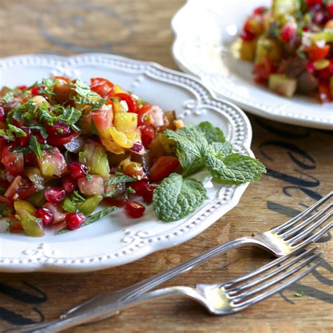 ottolenghis-tomato-and-pomegranate-salad image