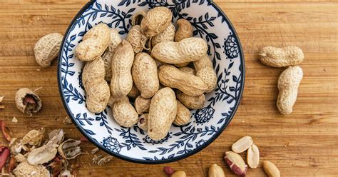 peanuts-101-nutrition-facts-and-health-benefits image