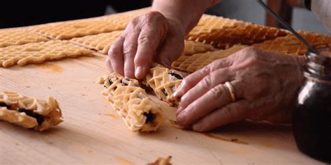pizzelle-cancellate-nonnas-ugly-iron-that-melts-hearts image
