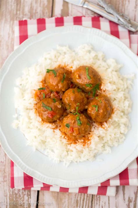 beef-meatballs-with-tomato-sauce-and-rice-little-sunny image