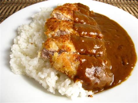 katsu-karē-pork-cutlet-with-curry-sauce-closet image