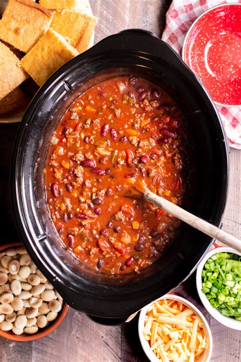 slow-cooker-venison-chili-the-magical-slow-cooker image