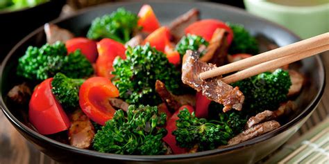 beef-broccoli-with-red-bell-peppers-recipe-bodi-the image