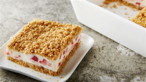 frozen-strawberry-crunch-cake-totallychefs image
